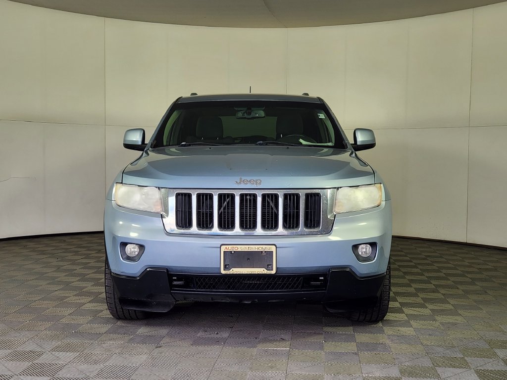 Used 2012 Jeep Grand Cherokee Laredo w/ Laredo E Group AWD/4WD image 2