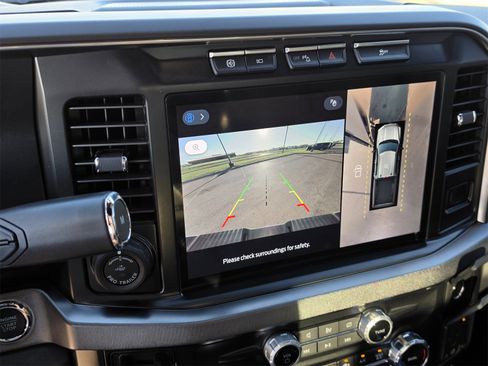 Used 2024 Ford F250 Platinum image 25