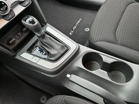 Used 2019 Hyundai Elantra SEL w/ Cargo Package image 23