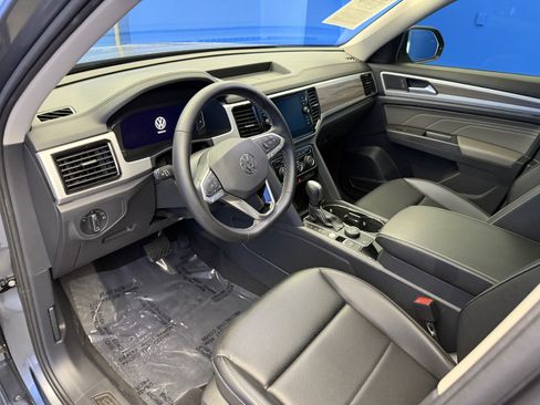 Used 2023 Volkswagen Atlas SEL AWD/4WD image 11