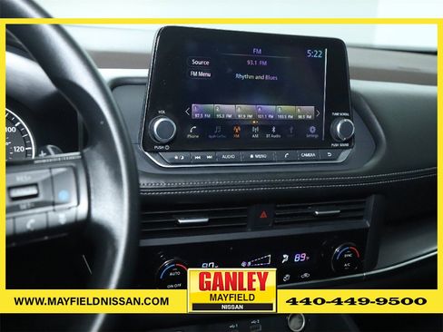 Used 2023 Nissan Rogue SV image 24