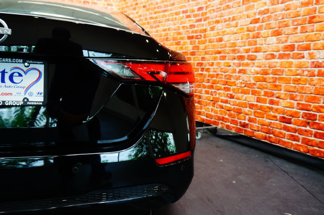Certified 2025 Nissan Sentra S FWD image 65