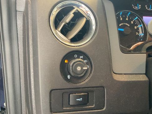Used 2013 Ford F150 XLT w/ XLT Chrome Pkg RWD image 17