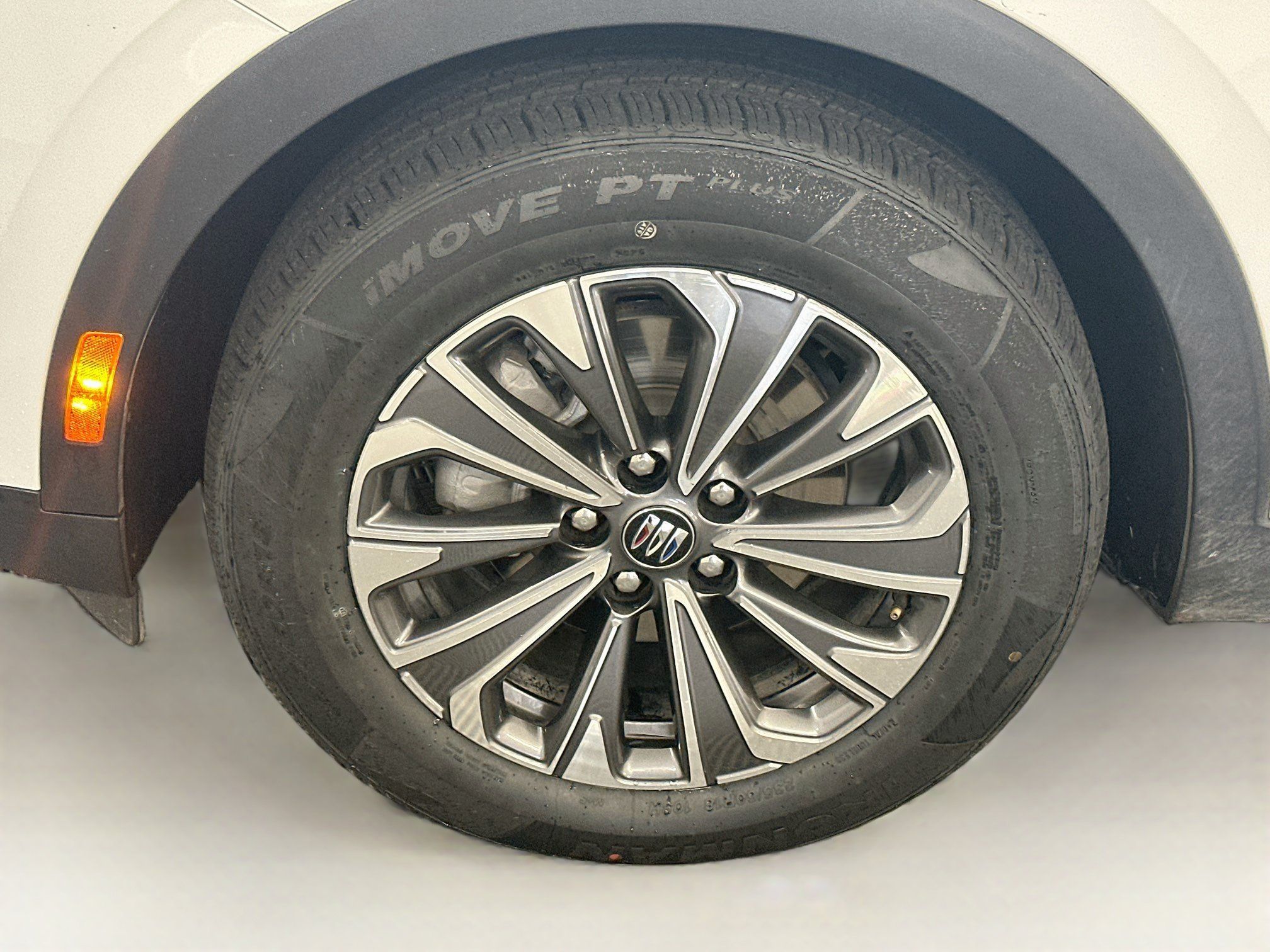 Used 2024 Buick Envision Preferred AWD/4WD image 34