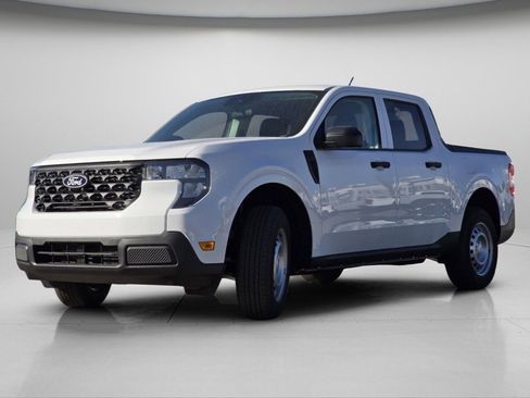 New 2025 Ford Maverick XL w/ Equipment Group 101A image 15