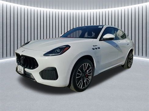 Certified 2023 Maserati Grecale Modena image 7