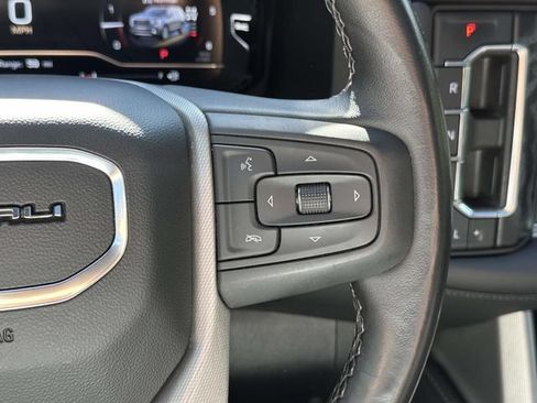 Used 2022 GMC Yukon XL Denali w/ Denali Premium Package AWD/4WD image 34