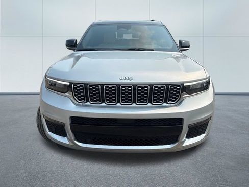 Used 2025 Jeep Grand Cherokee L Summit AWD/4WD image 6