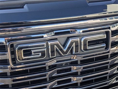 New 2026 GMC Sierra 1500 Denali Ultimate w/ LPO, Black Badging Package image 13