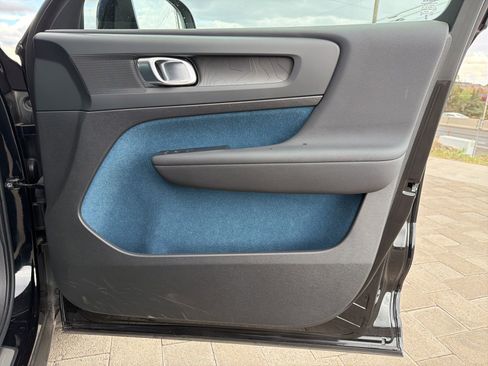 Used 2023 Volvo C40 P8 Recharge Plus image 25