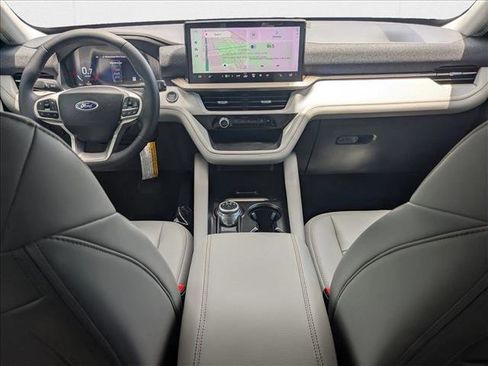 New 2025 Ford Explorer Active w/ Active Comfort Package image 15