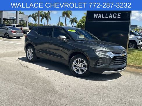 Used 2020 Chevrolet Blazer LT FWD image 2