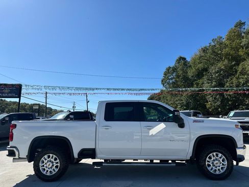 Used 2023 Chevrolet Silverado 2500 LT w/ Convenience Package AWD/4WD image 8