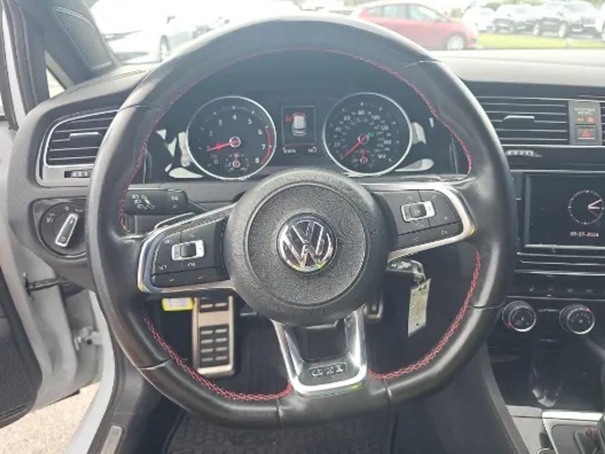 Used 2018 Volkswagen GTI S FWD image 8