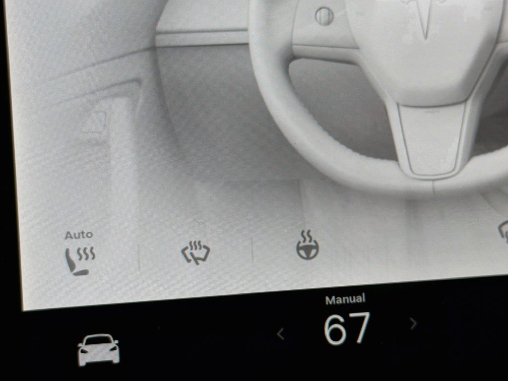 Used 2022 Tesla Model Y Long Range AWD/4WD image 21