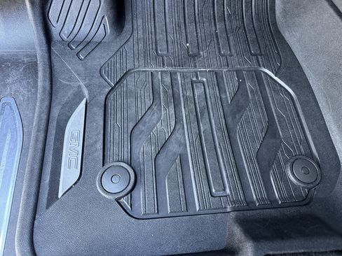 Used 2021 GMC Sierra 1500 SLT w/ SLT Premium Plus Package image 17