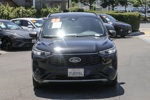 Used 2023 Ford Escape ST-Line w/ Equipment Group 301A FWD image 2