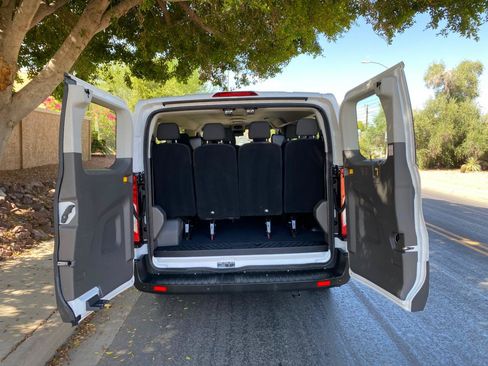 Used 2024 Ford Transit 350 XLT RWD image 8