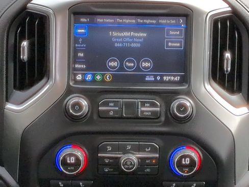 Used 2021 Chevrolet Silverado 3500 LT w/ Convenience Package AWD/4WD image 17