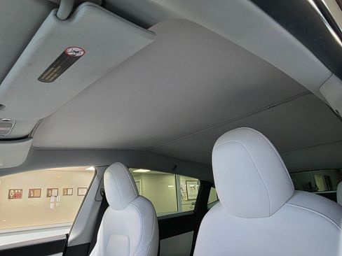 Used 2021 Tesla Model Y Long Range AWD/4WD image 41