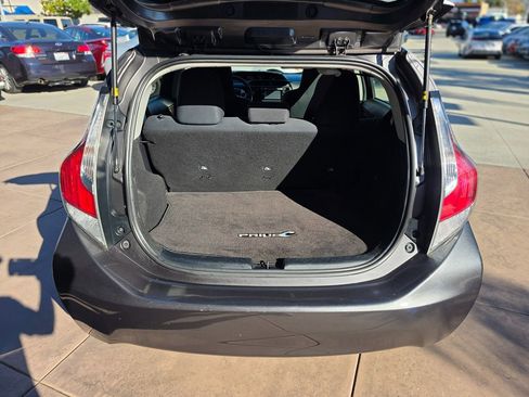 Used 2016 Toyota Prius C One image 18