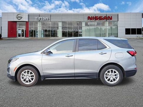 Used 2024 Chevrolet Equinox LT FWD image 7