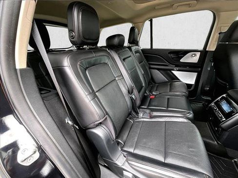 Used 2020 Lincoln Aviator Reserve w/ Equipment Group 201A image 29