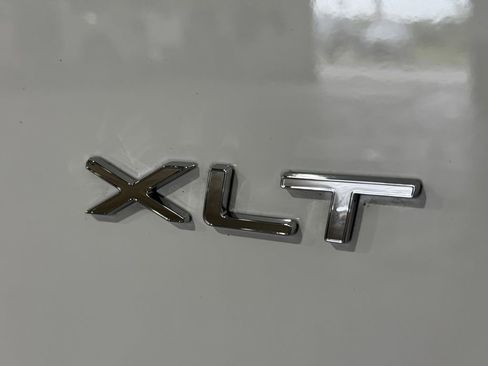 Used 2024 Ford Transit 350 XLT RWD image 33