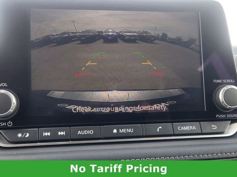 Certified 2025 Nissan Rogue SV image 16