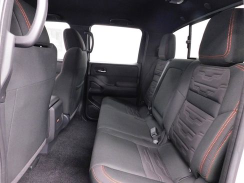 Used 2024 Nissan Frontier PRO-4X w/ Off-Road Protection Package image 15