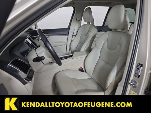 Used 2016 Volvo XC90 T6 Momentum w/ Momentum Plus Package AWD/4WD image 23
