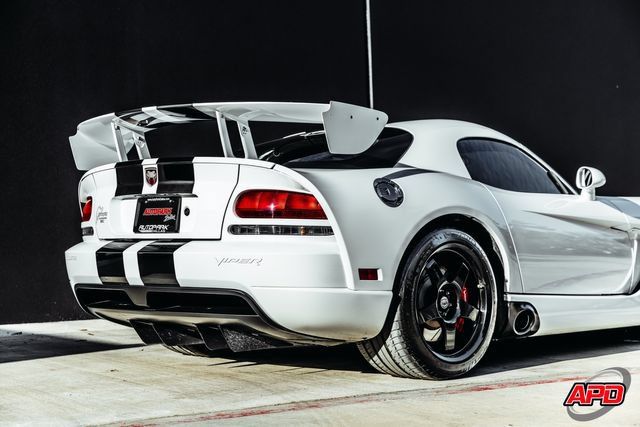 Used 2009 Dodge Viper ACR RWD image 52
