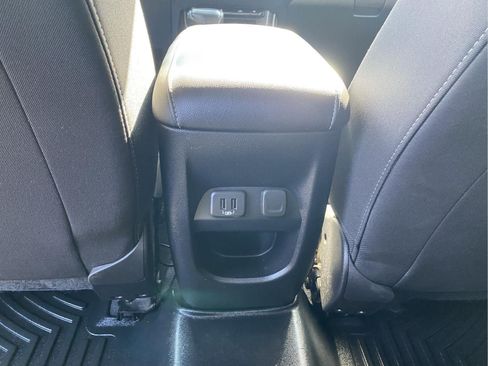 Used 2019 Chevrolet Colorado LT w/ LT Convenience Package AWD/4WD image 25