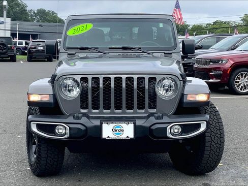 Used 2021 Jeep Gladiator Sport AWD/4WD image 3