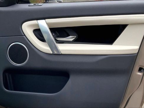 Used 2023 Land Rover Discovery Sport S R-Dynamic image 22