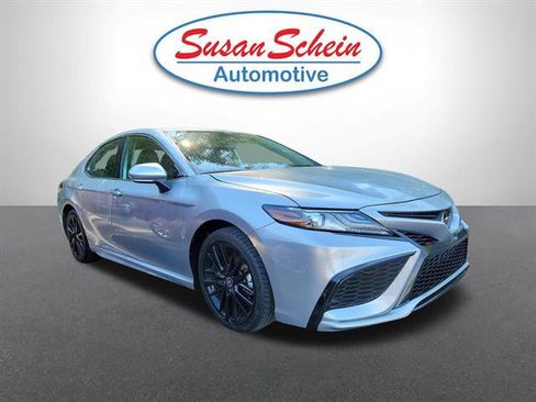 Used 2024 Toyota Camry XSE image 3