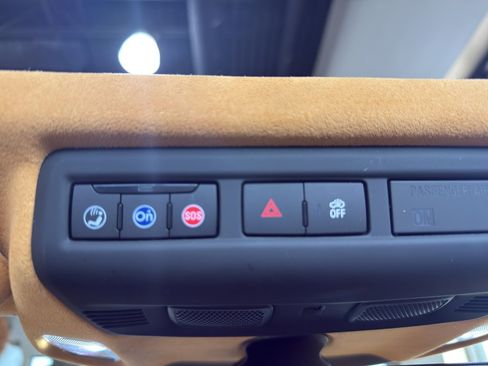 Used 2021 Chevrolet Corvette Stingray Premium Cpe w/ 3LT image 16