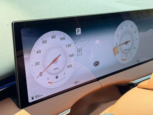 New 2026 Genesis GV70 2.5T Advanced AWD/4WD image 21