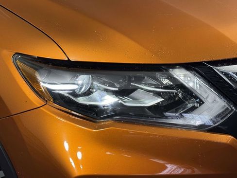 Used 2017 Nissan Rogue SL w/ SL Premium Package image 15