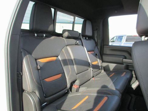 Certified 2023 GMC Sierra 2500 AT4 w/ AT4 Premium Plus Package image 24