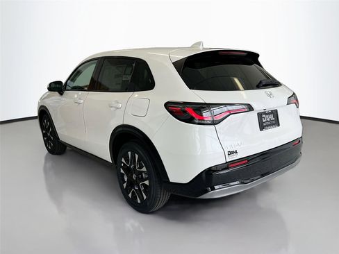 New 2026 Honda HR-V EX-L image 10