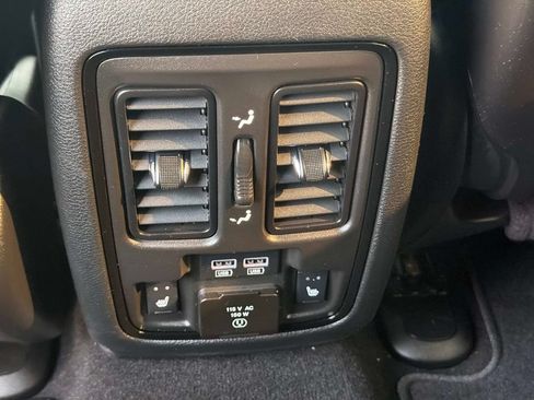 Used 2025 Dodge Durango R/T AWD/4WD image 15