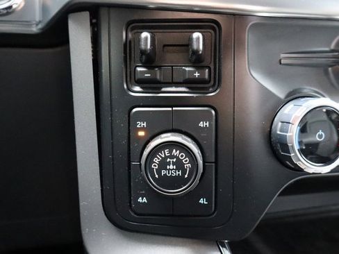 Used 2023 Ford F150 Lariat w/ Equipment Group 502A High image 30