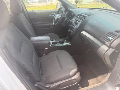 Used 2017 Ford Explorer 4WD Police Interceptor image 9