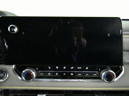 Used 2024 Chevrolet Colorado ZR2 w/ Safety Package image 4