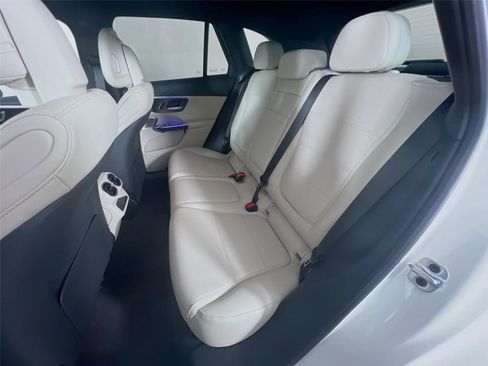 New 2026 Mercedes-Benz GLC 300 4MATIC image 25