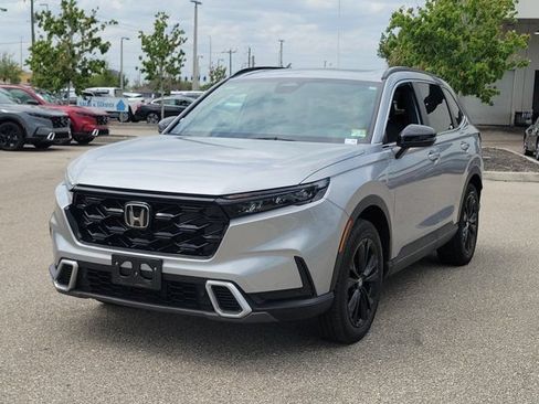 Used 2024 Honda CR-V Sport Touring image 3