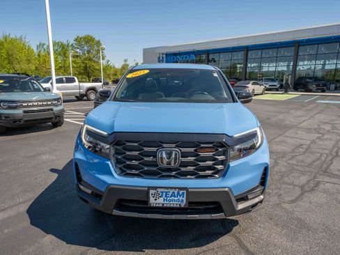 Certified 2025 Honda Ridgeline TrailSport+ image 2