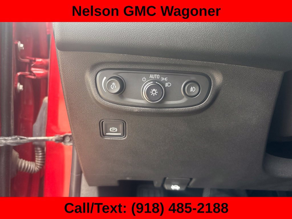 Used 2022 GMC Terrain AT4 w/ LPO, Floor Liner Package AWD/4WD image 32