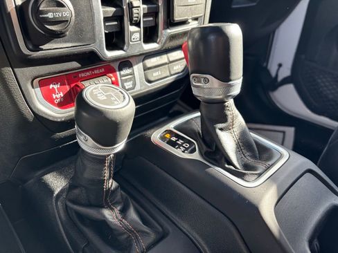 Used 2023 Jeep Wrangler Unlimited Rubicon 392 w/ Xtreme Recon 35" Tire Package image 15